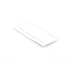 Cargar imagen en el visor de la galería, UHF TAG Adherible Tipo Etiqueta / EPC GEN 2 / Se Adhiere al Cristal del Vehículo / Compatible con Lectoras de Largo Alcance PRO12RF y PRO6RF

